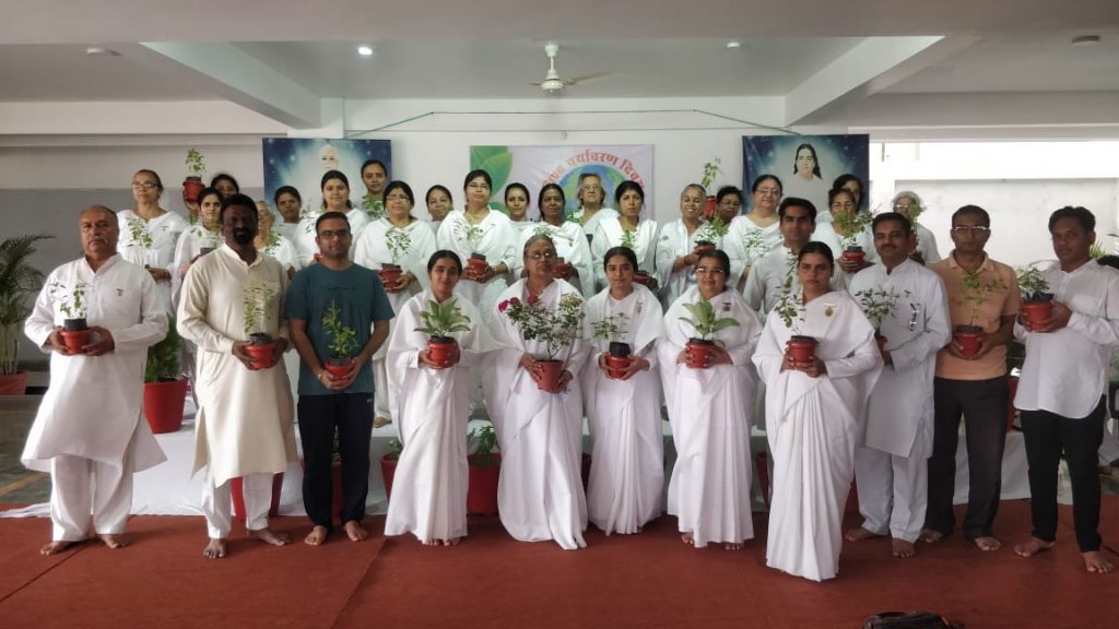 ब्रह्मावत्सो द्वारा पौधा रोपण – विश्व पर्यावरण दिवस